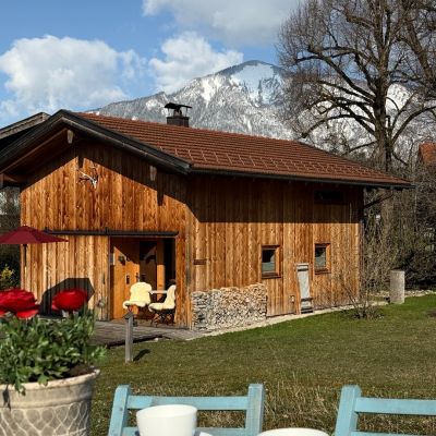 Hollerhäusl Kaminofen | Lohei - Chalets im Chiemgau